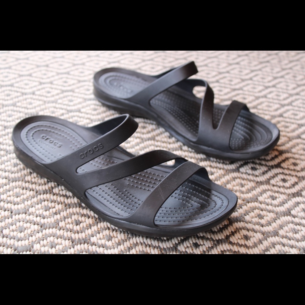 Crocs sandal, size 7 slip on